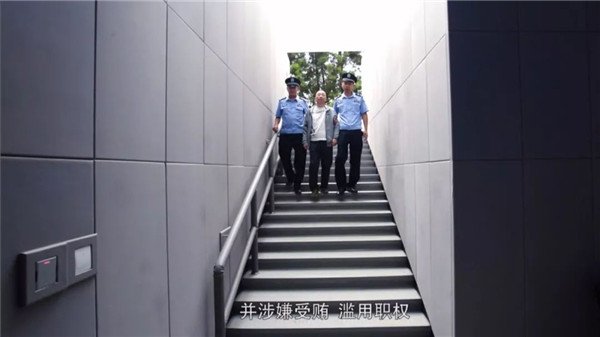 00300535323_f495e588 00300535323_f495e588