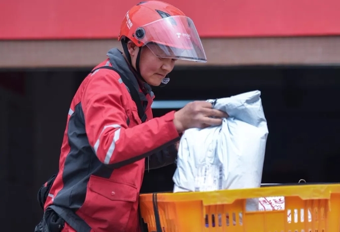 640.webp (2) 640.webp (2)