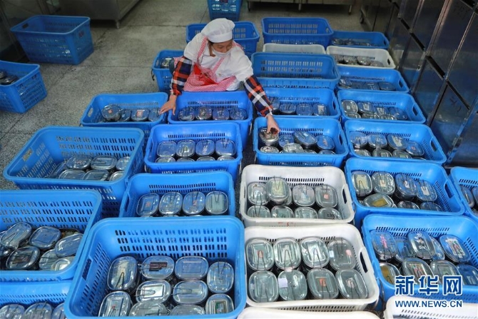 贵州:“大数据”护航学生“舌尖安全” (社会)(3)贵州:“大数据”护航学生“舌尖安全”