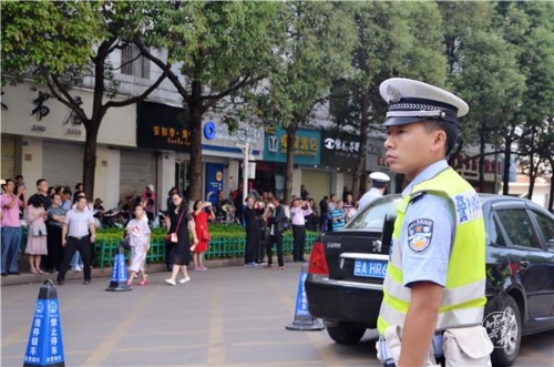 1559874989075-1559874986581