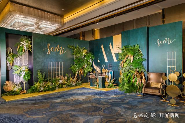 00300677897_cecca2e9