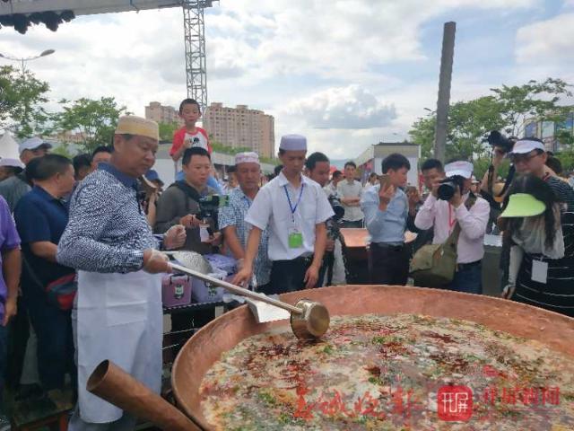 最大铜瓢牛肉火锅