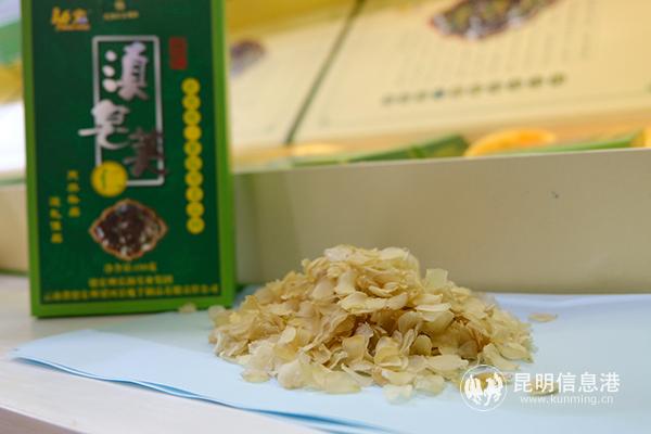 产自德宏的皂荚 记者曹月 摄