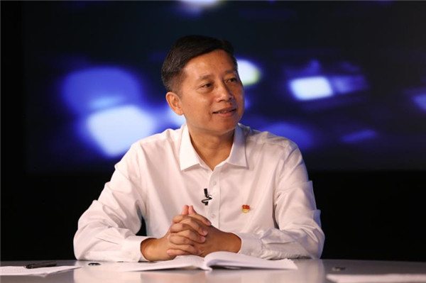 中共德宏州委副书记、州人民政府州长卫岗