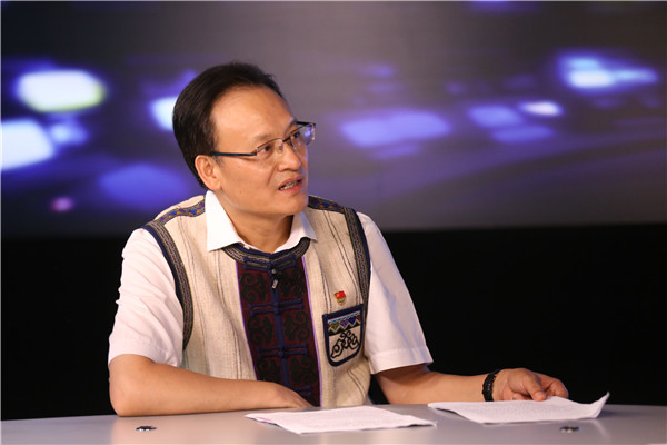 中共楚雄州委副书记、州人民政府州长迟中华 中共楚雄州委副书记、州人民政府州长迟中华