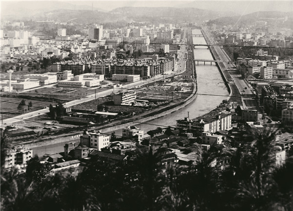 1:20世纪90年代楚雄市鹿城一角 1:20世纪90年代楚雄市鹿城一角