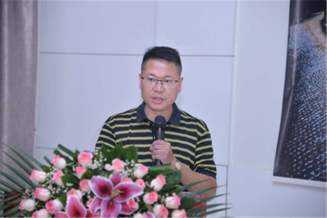 宜良世博九乡公司总经理 赖玉斌先生致辞 宜良世博九乡公司总经理 赖玉斌先生致辞