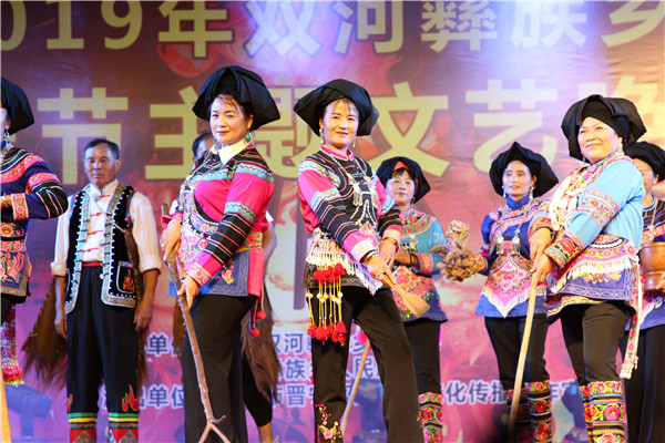 创意走秀。记者薛江涛摄 创意走秀。记者薛江涛摄