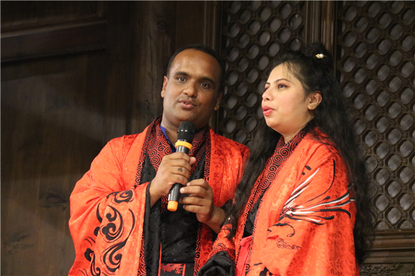 卡比和艾莎在唱孟加拉国情歌 卡比和艾莎在唱孟加拉国情歌