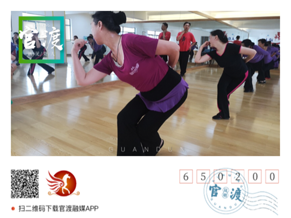 居民生活丰富多彩 韦嘉萍 摄