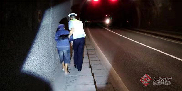 00300849238_cff0b31a 00300849238_cff0b31a