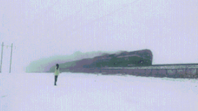 【边疆党旗红】穿越海拔5000多米的“生命禁区”，他们用青春守护“世界铁路第一高站”