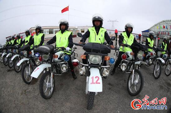 【边疆党旗红】冰雪铸忠魂 赤诚护“天路” 【边疆党旗红】冰雪铸忠魂 赤诚护“天路”