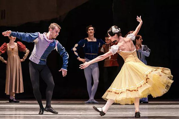 演出现场4   供图