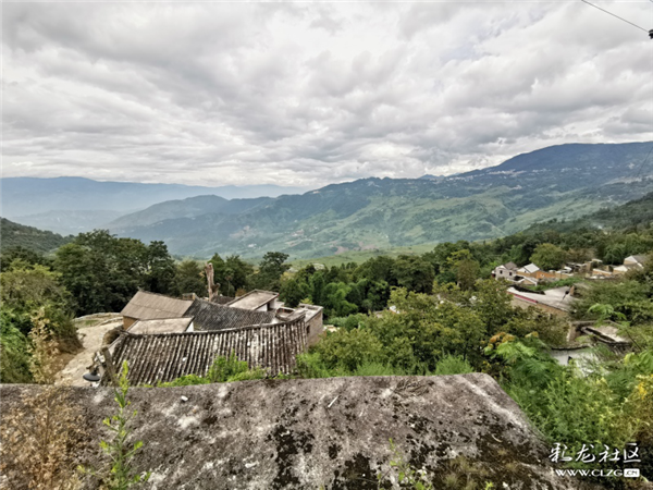 苏红哈尼古村 林坚摄 苏红哈尼古村 林坚摄