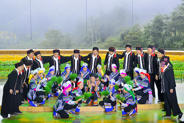 演出现场4 朱应忠 摄 演出现场4 朱应忠 摄