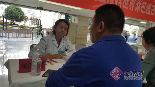 义诊活动现场。记者 彭锡 摄 义诊活动现场。记者 彭锡 摄