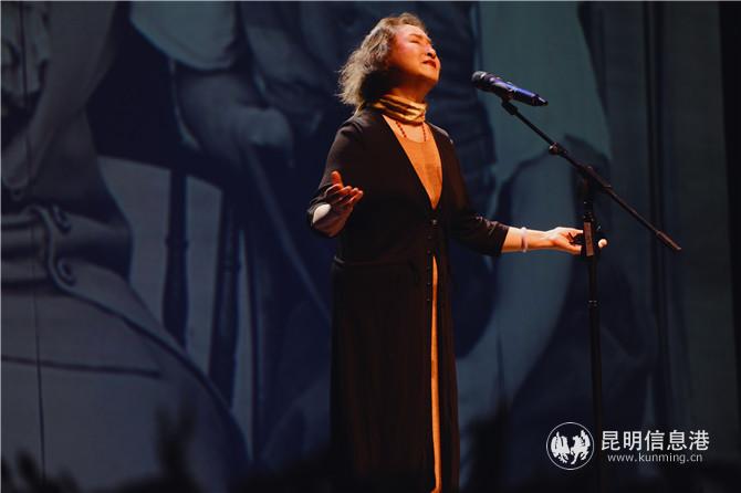 “滇池之声”第一届朗诵会现场 朗诵人姚锡娟1 “滇池之声”第一届朗诵会现场 朗诵人姚锡娟1