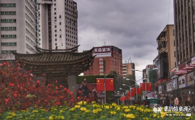 雨后南屏街 网友“冰枫de那些年”摄