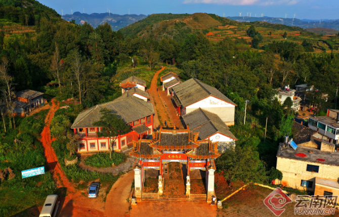 00300966072_52b0f297