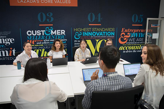 1125178403_15725240054461n