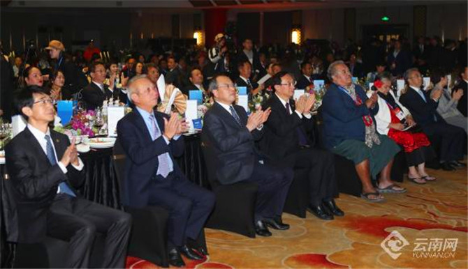 00301210765_da6d547b3 00301210765_da6d547b3