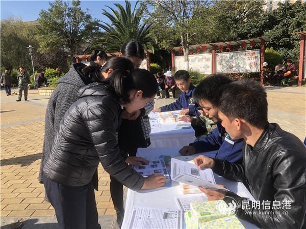 现场讲解电梯安全知识