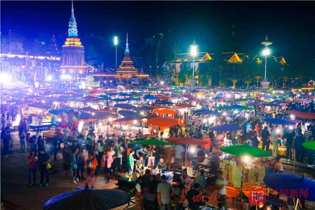 西双版纳景洪告庄西双景星光夜市