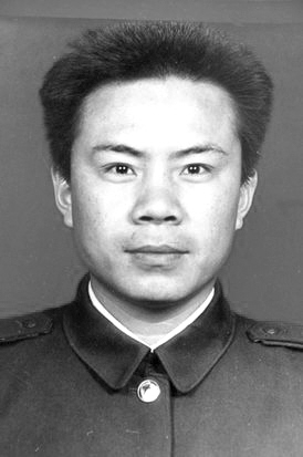 用生命捍卫边陲安全——追记因公牺牲人民警察龙飞 用生命捍卫边陲安全——追记因公牺牲人民警察龙飞