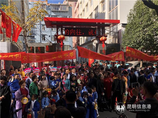 再现护国起义场景 再现护国起义场景