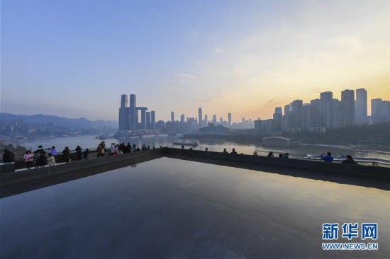 （新华视界）（2）山水之城分外美