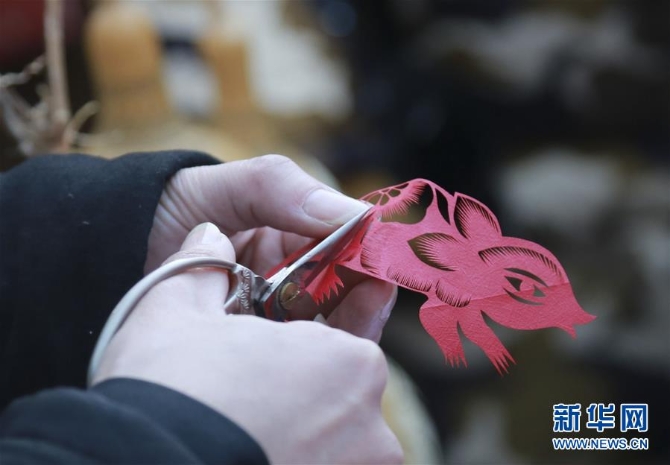 (国际)(3)塞尔维亚举行“欢乐春节”庙会