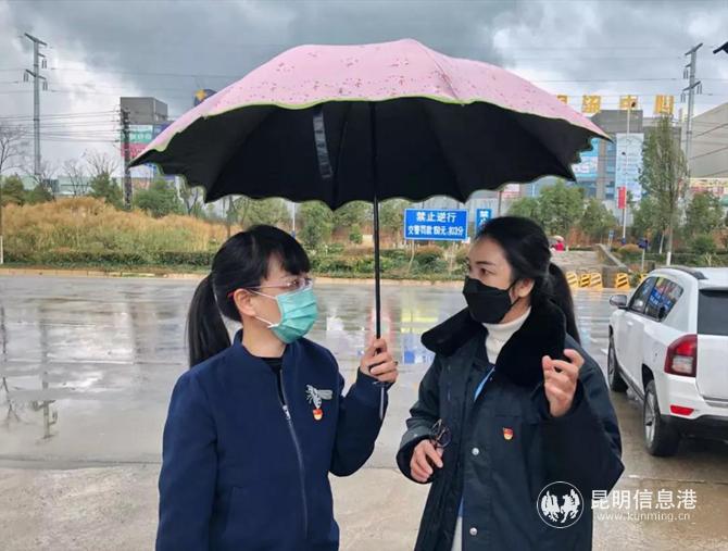 在倪家营社区了解拟成立临时党支部工作情况 在倪家营社区了解拟成立临时党支部工作情况