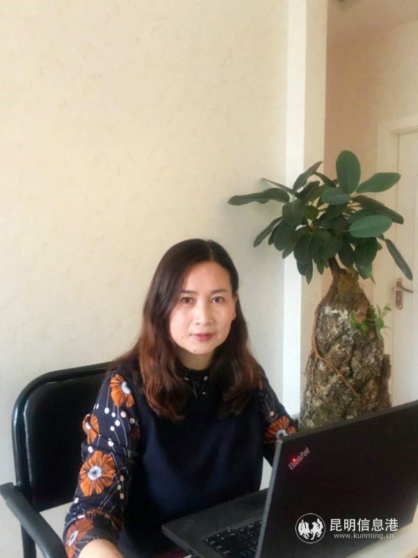 昆明市第十四中学党委书记、高新校区执行校长兰蓉 昆明市第十四中学党委书记、高新校区执行校长兰蓉