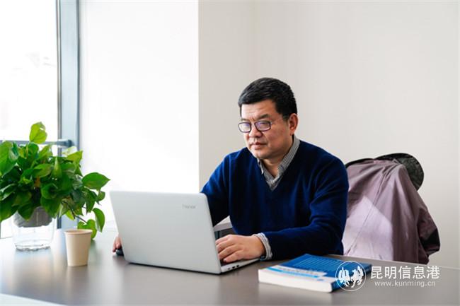 北京航空航天大学教授、北航云南创新研究院数字经济研究中心主任胡凯。受访者供图