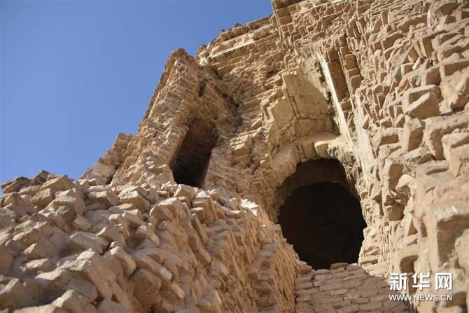 武安州辽代白塔外露多个大洞,墙体多处开裂(1月18日摄)。新华社记者 王靖 摄 武安州辽代白塔外露多个大洞,墙体多处开裂(1月18日摄)。新华社记者 王靖 摄