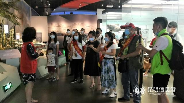 宣讲活动现场  记者张子源_摄~1