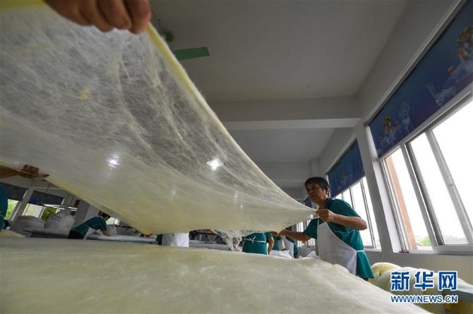 1126041626_15905824060991n