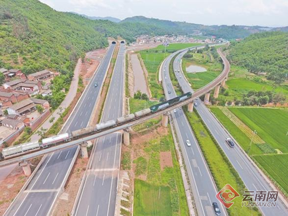 00301789425_41b83b4d 00301789425_41b83b4d