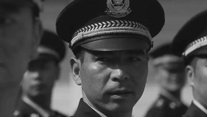 他们用生命挡住黑暗!