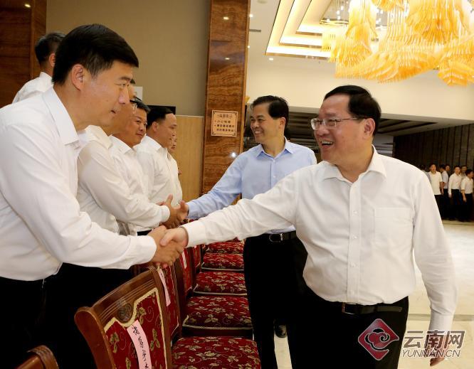 李强陈豪出席上海云南扶贫协作联席会议。记者 雷桐苏 摄