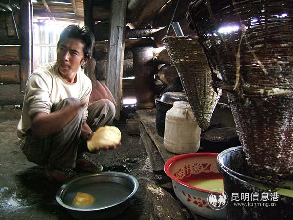 11 傈僳族村民 后藤先生 摄1