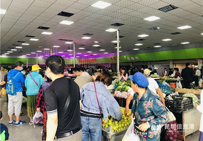 提升改造后的农贸市场