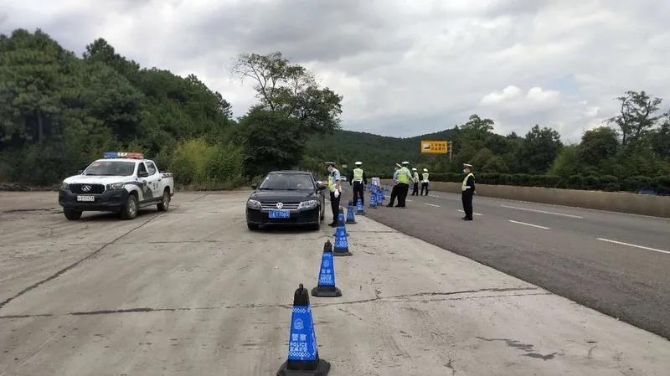 “双节”假期，宣威5名“酒司机”撞“枪口”