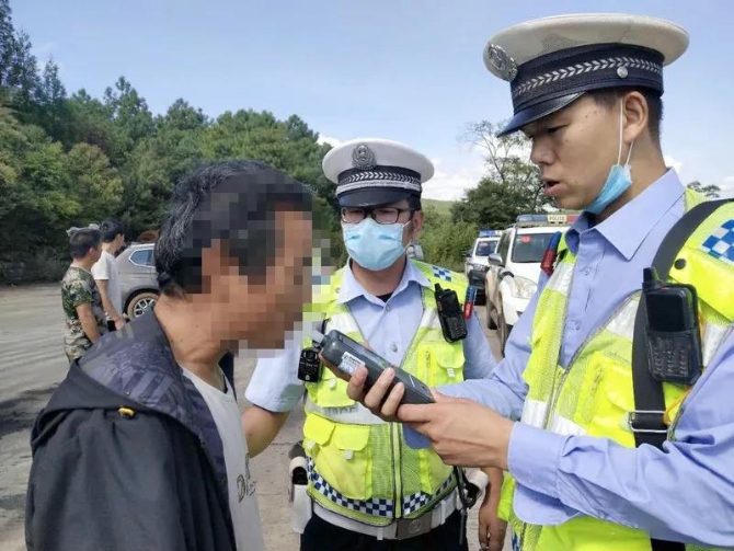 “双节”假期，宣威5名“酒司机”撞“枪口”