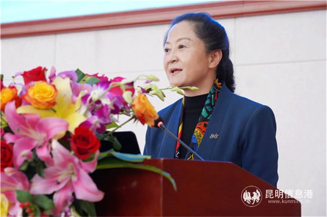 图3:昆明幼儿师范高等专科学校党委书记、校长孔萍 图3:昆明幼儿师范高等专科学校党委书记、校长孔萍