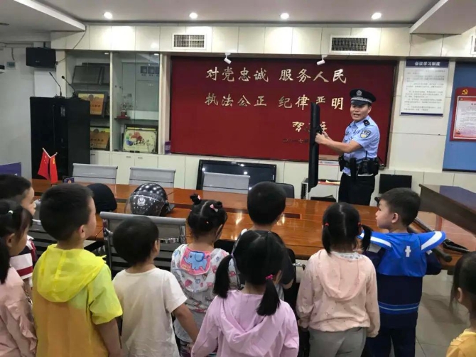 “群众的小事，就是我们的大事”