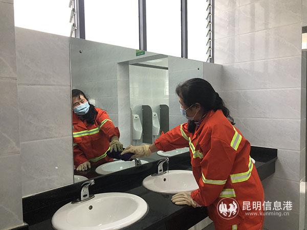 日常公厕打扫 日常公厕打扫