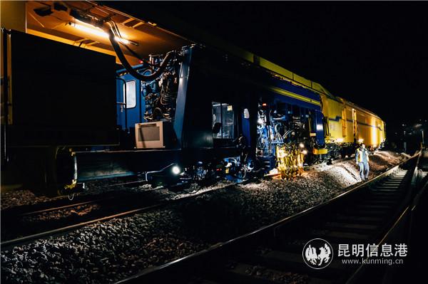 广通至大理铁路“扩能大手术”稳步推进。供图