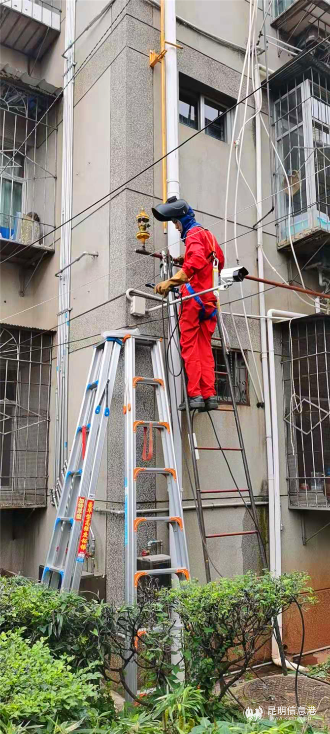 老旧小区燃气改造面临诸多具体困难，但云南昆仑燃气人都迎难而上，积极克服。